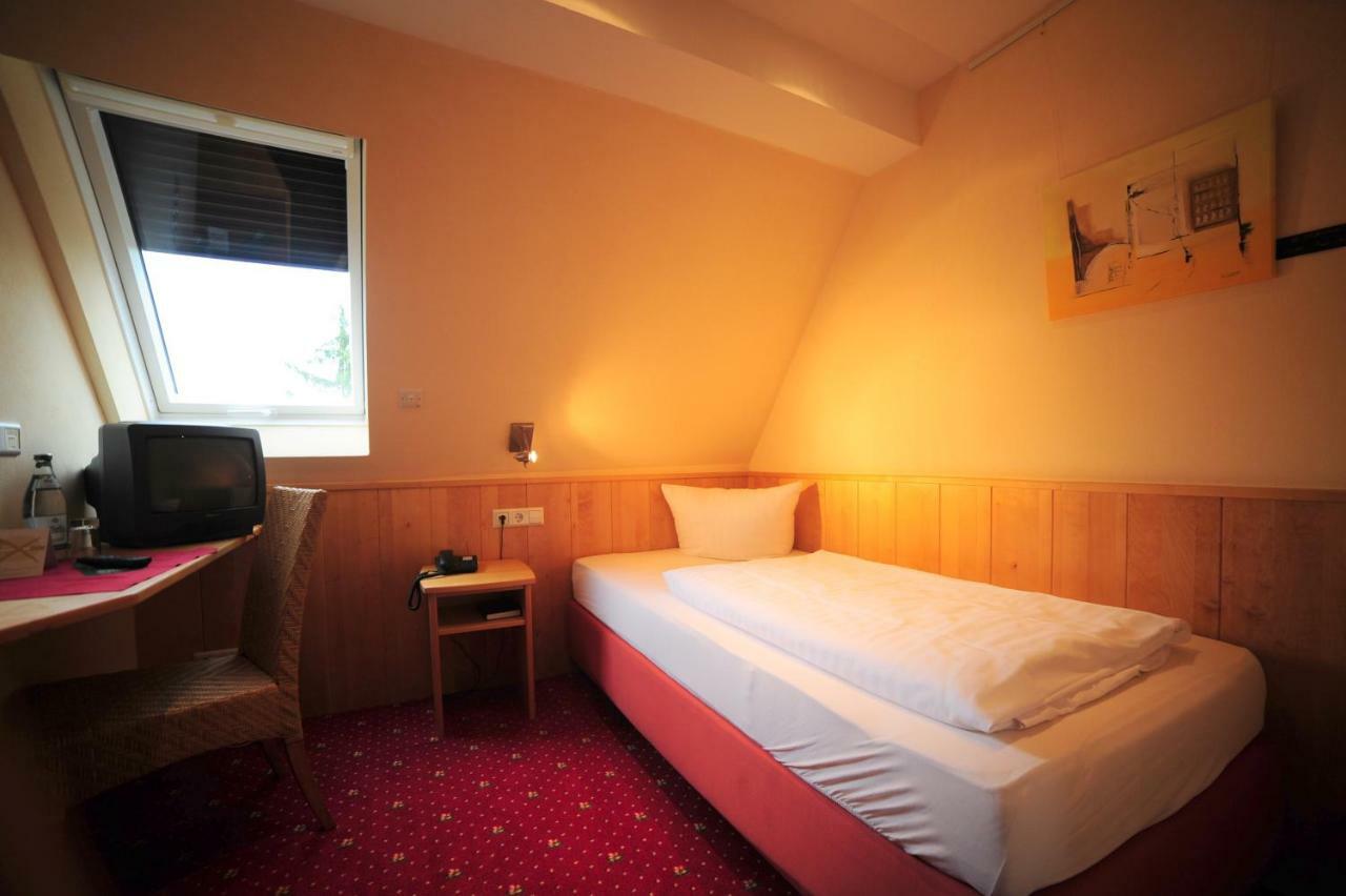 Gasthof Loewen, Heitersheim Ngoại thất bức ảnh