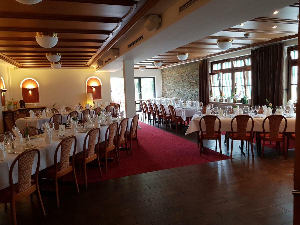 Gasthof Loewen, Heitersheim Ngoại thất bức ảnh